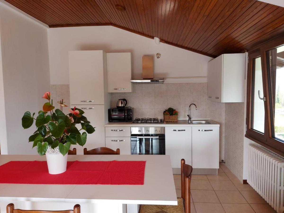 Bnbook Casa Dei Peschi - Lago Di Monate Cadrezzate Luaran gambar