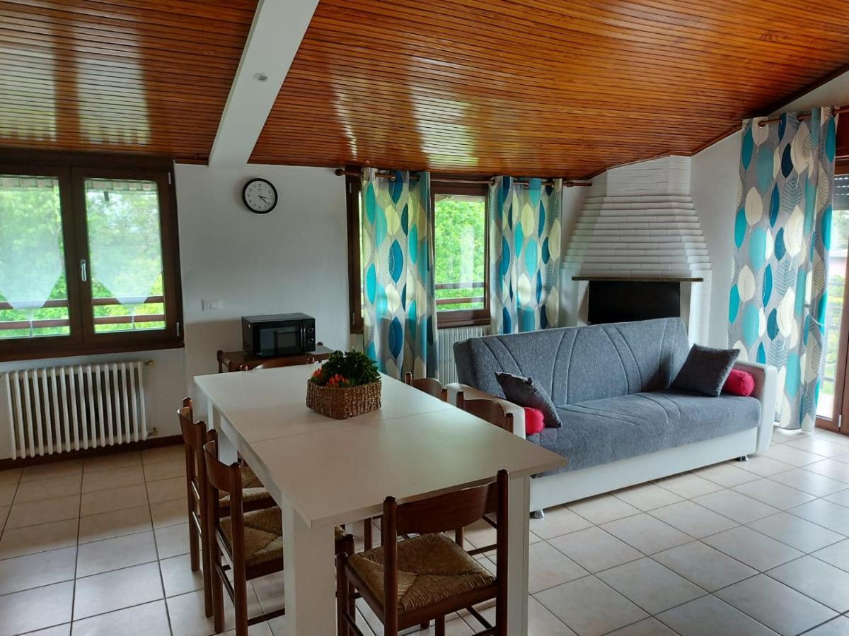 Bnbook Casa Dei Peschi - Lago Di Monate Cadrezzate Luaran gambar