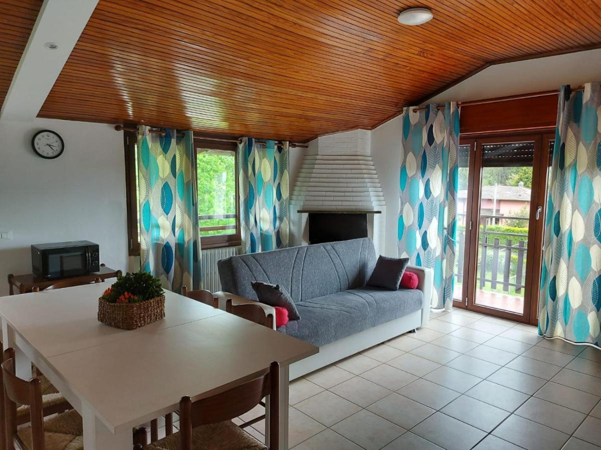 Bnbook Casa Dei Peschi - Lago Di Monate Cadrezzate Luaran gambar